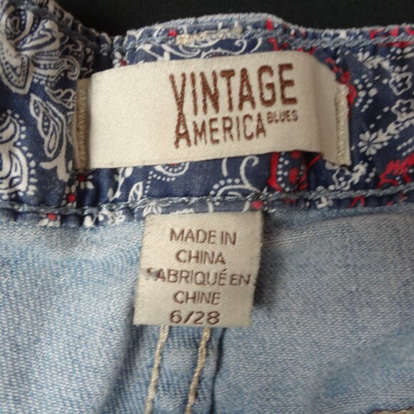 VINTAGE BLUES AMERICA EMBROIDERED FLOWER WOMENS JEAN SIZE 6 28 L241 (SPOT C PIC) - Picture 7 of 8